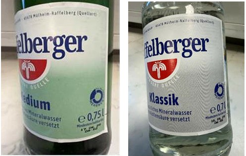 Betroffen: Raffelberger Medium 0,75 l (links) und Raffelberger Klassik 0,7 l (rechts) in der Glas-Mehrwegflasche